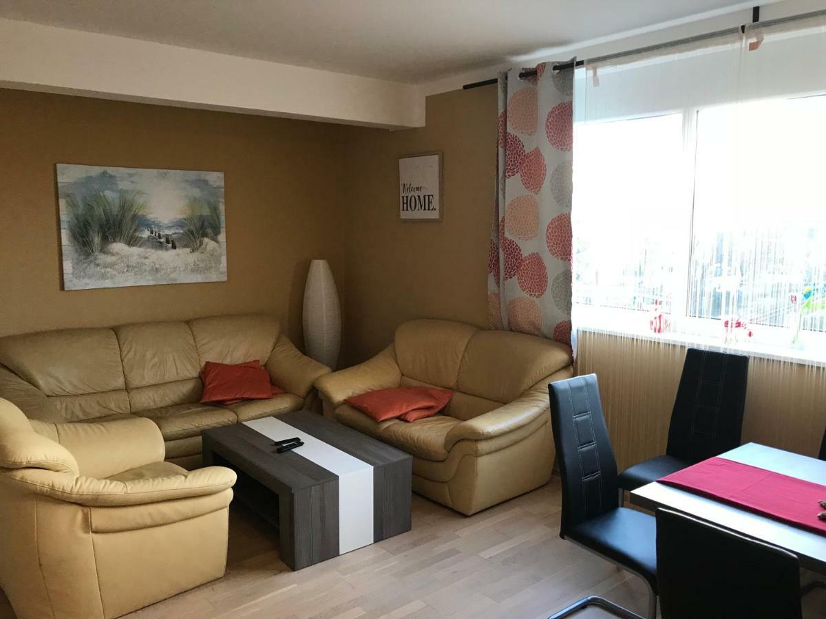 Kmheim, Cozy 103M2 Apartment, With 3 Bedroom And Covered Free Parking Place, Close To City Center グラーツ エクステリア 写真