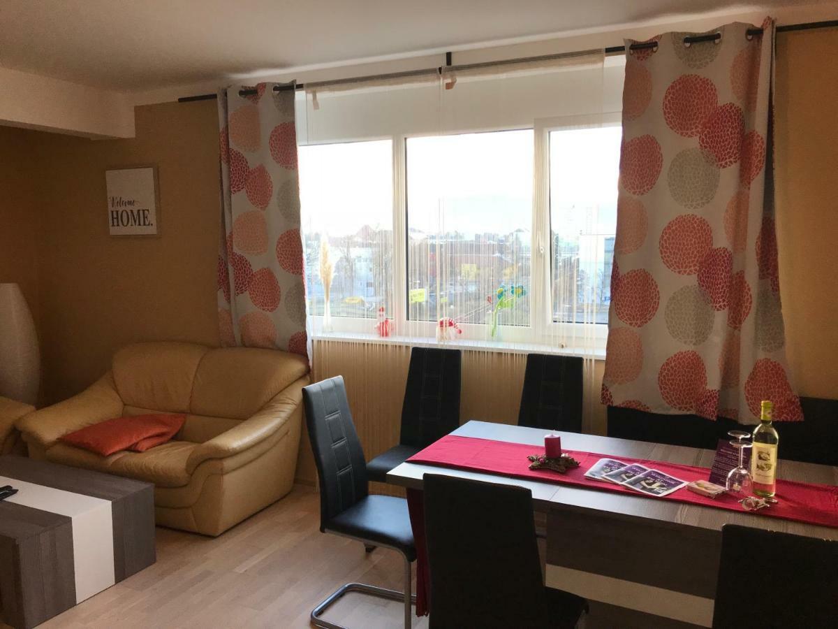 Kmheim, Cozy 103M2 Apartment, With 3 Bedroom And Covered Free Parking Place, Close To City Center グラーツ エクステリア 写真